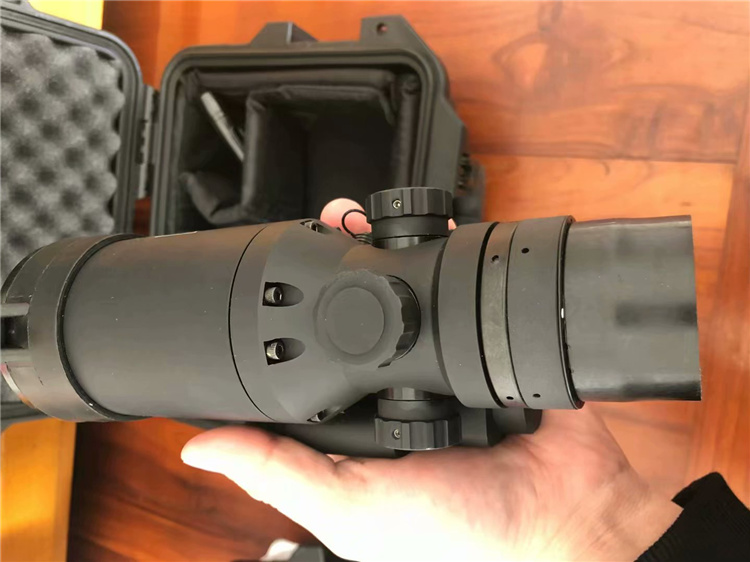 美国部队专用 热成像瞄 IR HUNTER MKII 35mm 60HZ红外热成像仪 4 美国部队专用 热成像瞄 IR HUNTER MKII 35mm 60HZ红外热成像仪 4